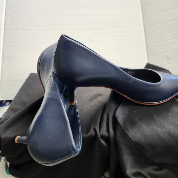 Navy Blue ANTONIO MELANI, Women's size 9M, pointed toe pumps - Picture 4 of 7